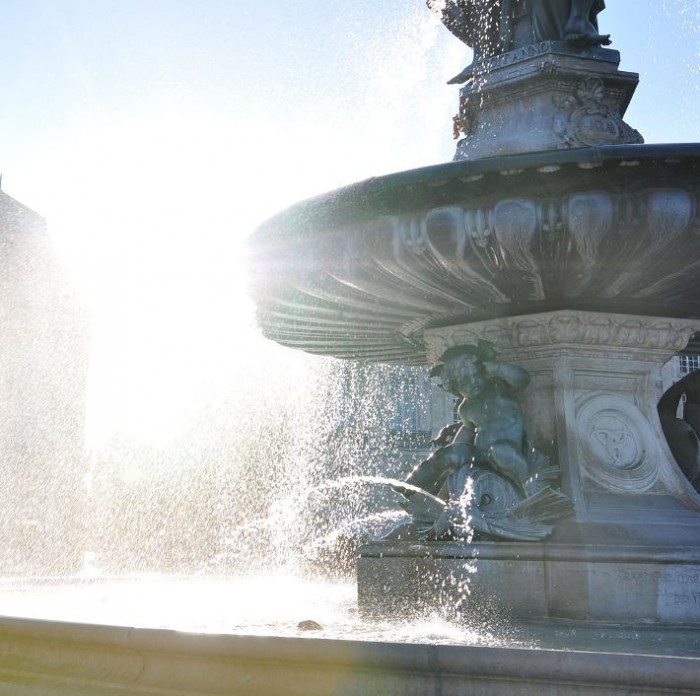 Fountain in Bordeaux ©MonNuage/CRTA